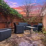 Ground Floor Apartment - Private Garden