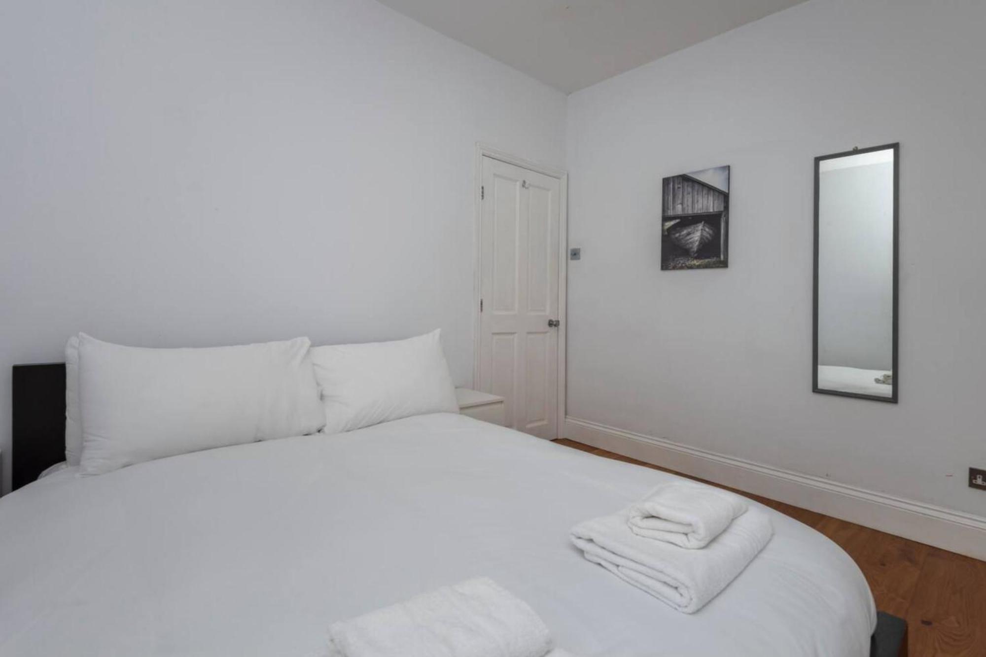 Ground Floor - Private Garden *