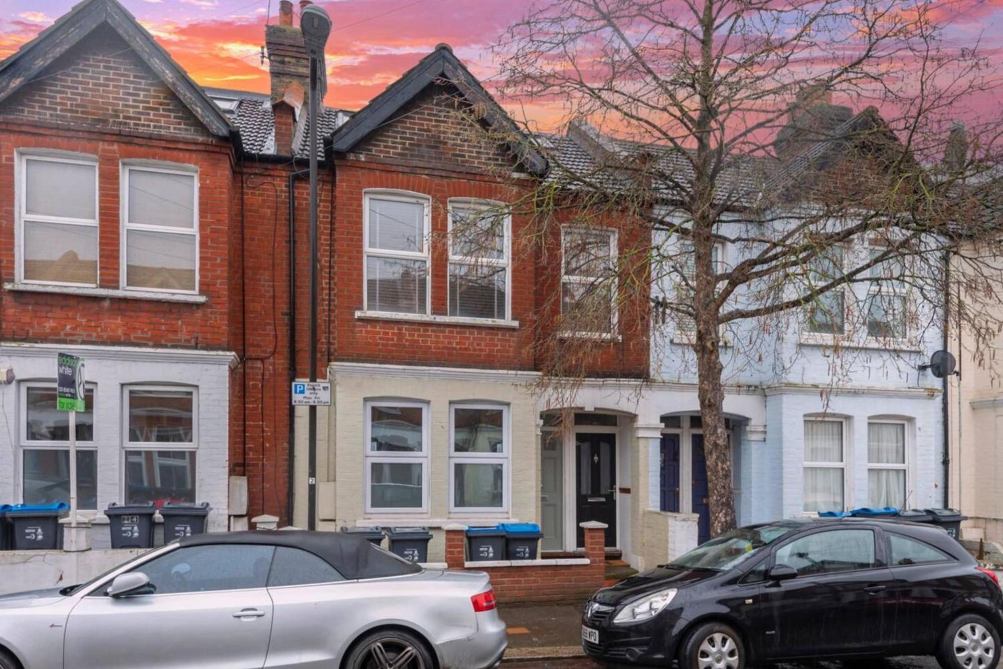Ground Floor - Private Garden London